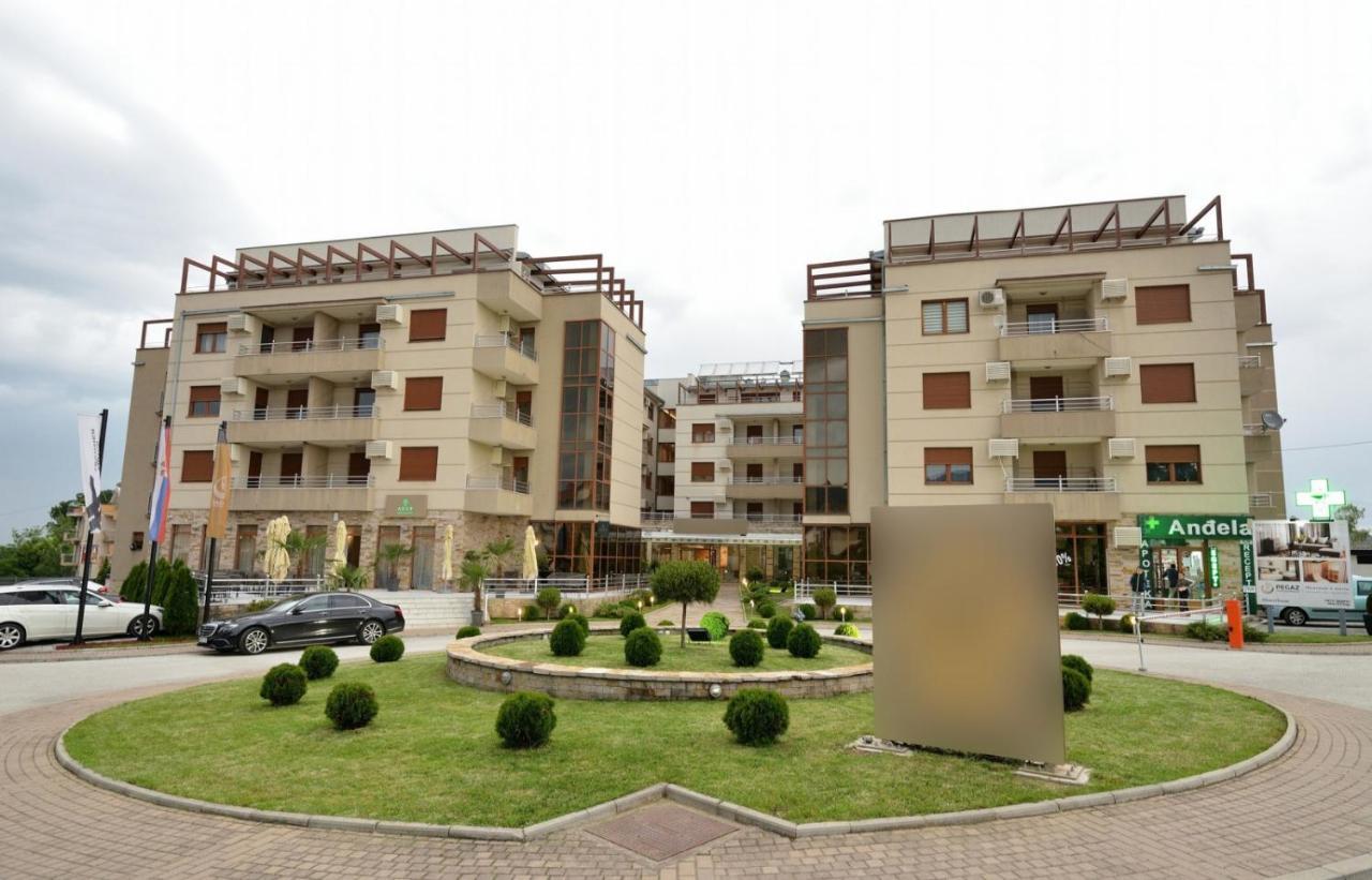 Apartamento Apartman Pegasus Vrnjačka Banja Exterior foto